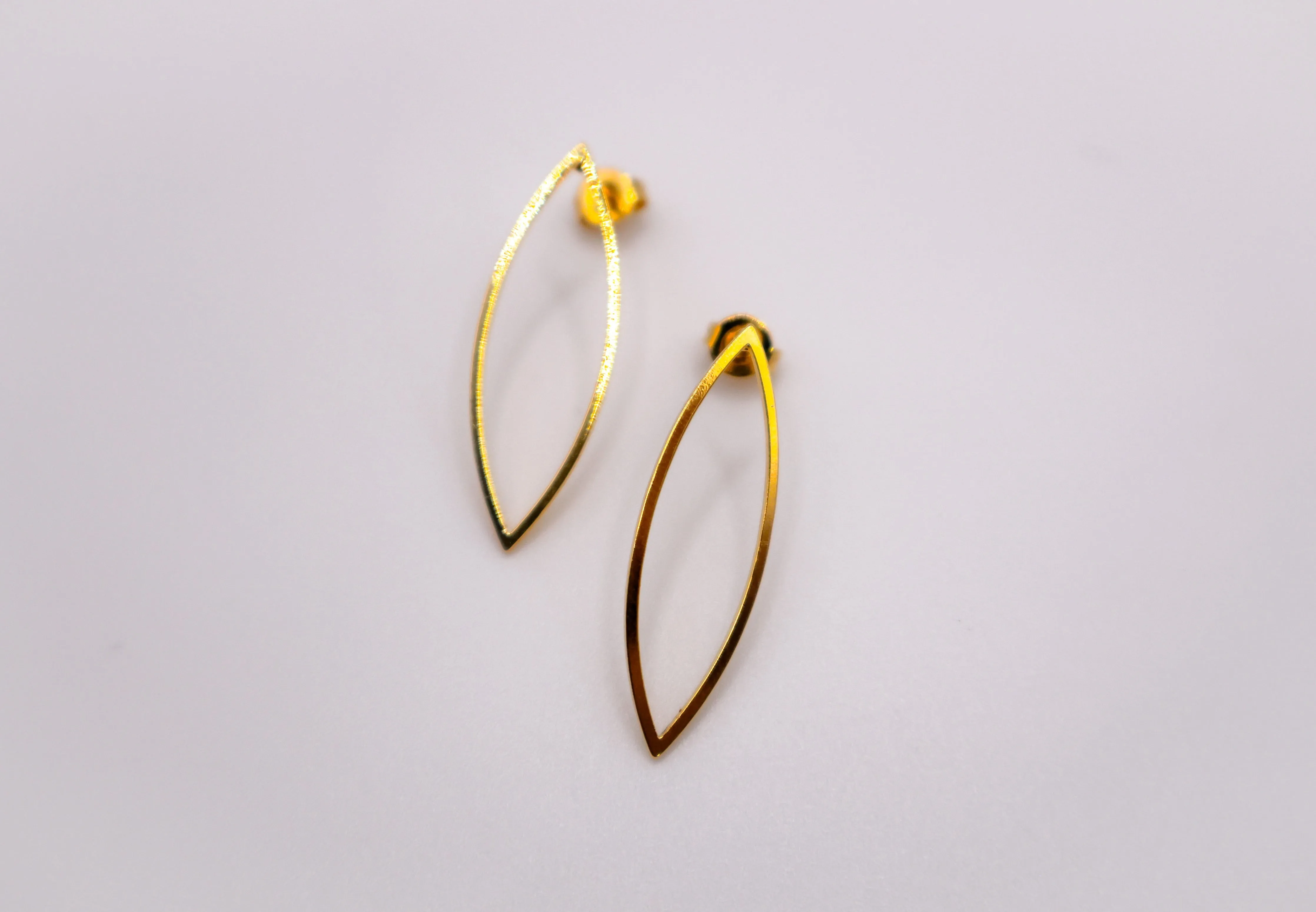 Golden Leaf Elegance Earrings