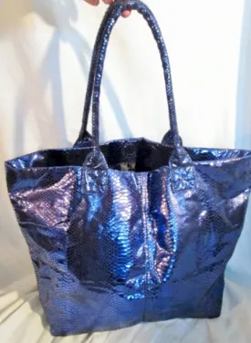 NEW MACY'S Vegan PYTHON SNAKESKIN Tote Shoulder Bag Carryall PURPLE METALLIC Purse